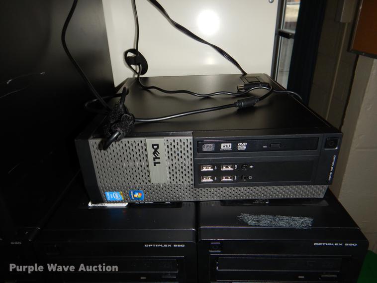 image for item FM9826 (19) Dell CPUs