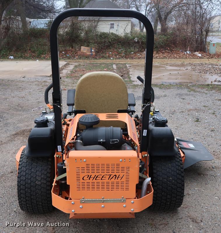 image for item FQ9221 2017 Scag Cheetah SCZ72V-31FX ZTR lawn mower