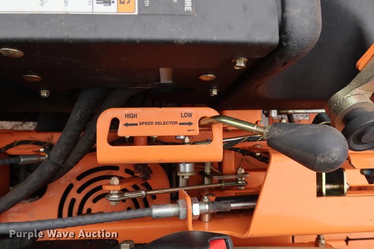 image for item FQ9221 2017 Scag Cheetah SCZ72V-31FX ZTR lawn mower