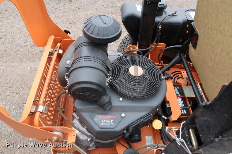 image for item FQ9221 2017 Scag Cheetah SCZ72V-31FX ZTR lawn mower