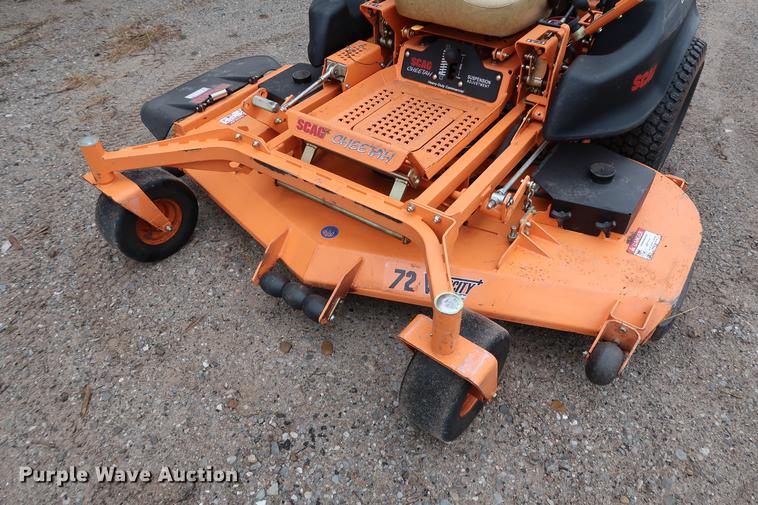 image for item FQ9221 2017 Scag Cheetah SCZ72V-31FX ZTR lawn mower