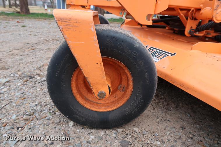 image for item FQ9221 2017 Scag Cheetah SCZ72V-31FX ZTR lawn mower