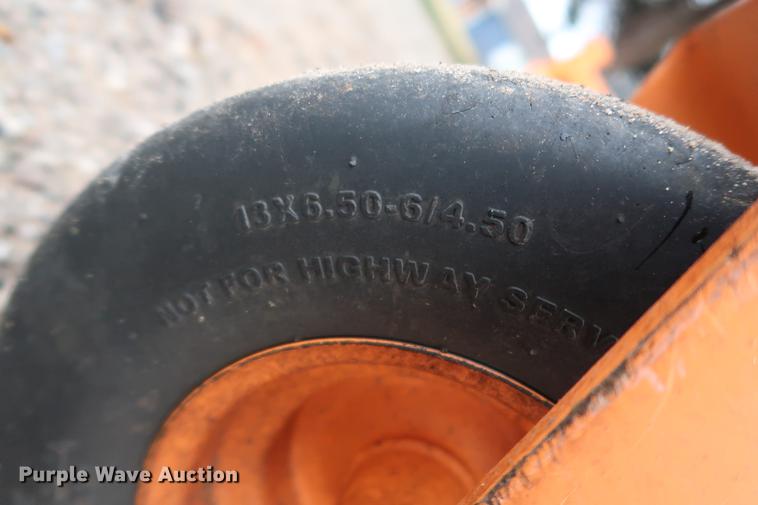 image for item FQ9221 2017 Scag Cheetah SCZ72V-31FX ZTR lawn mower