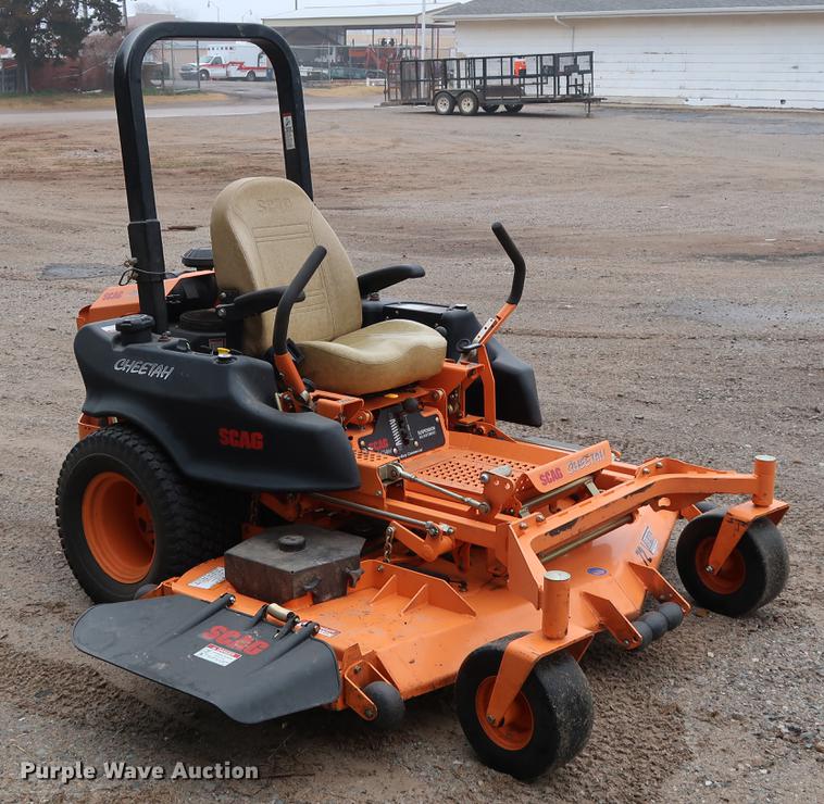 image for item FQ9222 2017 Scag Cheetah SCZ72V-31FX ZTR lawn mower