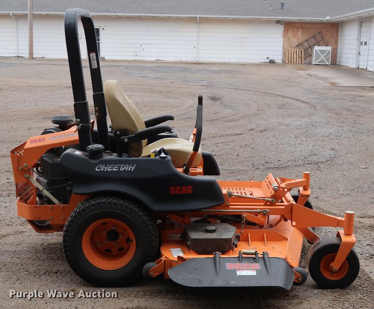 image for item FQ9222 2017 Scag Cheetah SCZ72V-31FX ZTR lawn mower