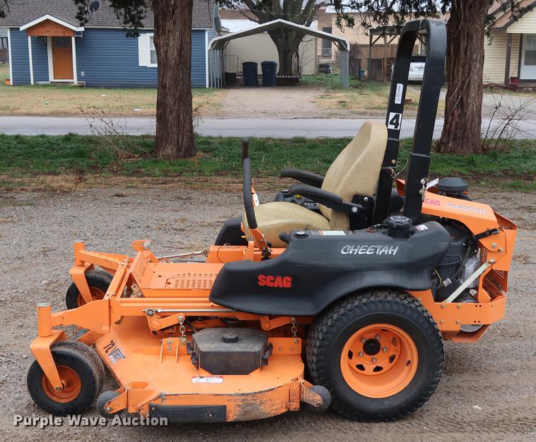 image for item FQ9222 2017 Scag Cheetah SCZ72V-31FX ZTR lawn mower