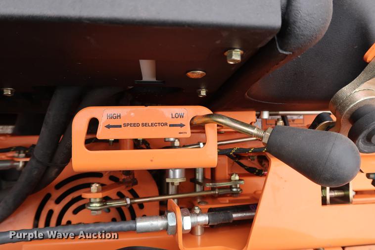 image for item FQ9222 2017 Scag Cheetah SCZ72V-31FX ZTR lawn mower