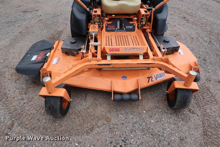 image for item FQ9222 2017 Scag Cheetah SCZ72V-31FX ZTR lawn mower