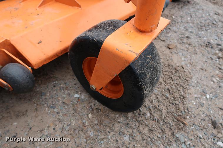 image for item FQ9222 2017 Scag Cheetah SCZ72V-31FX ZTR lawn mower