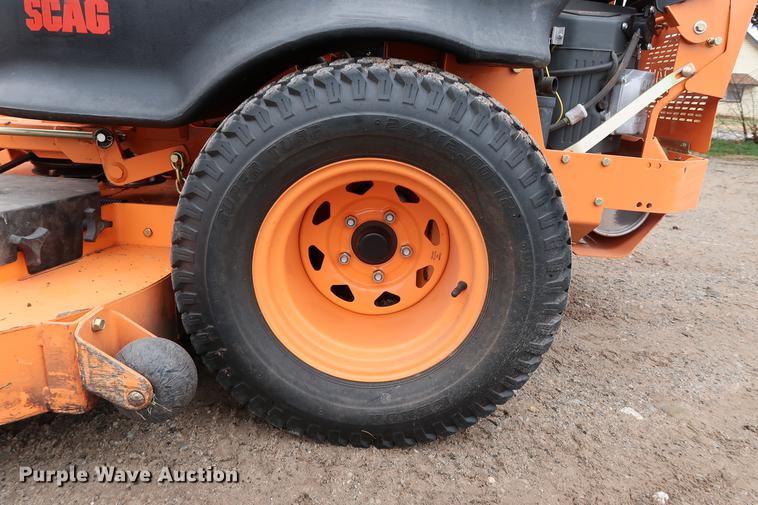 image for item FQ9222 2017 Scag Cheetah SCZ72V-31FX ZTR lawn mower