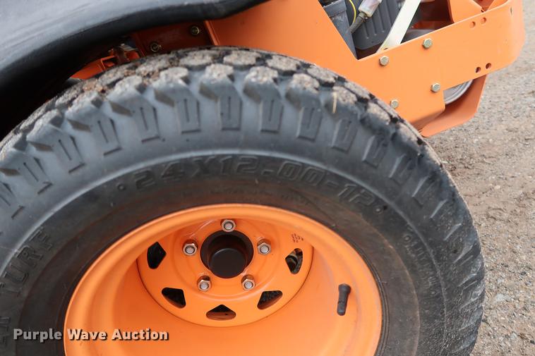 image for item FQ9222 2017 Scag Cheetah SCZ72V-31FX ZTR lawn mower