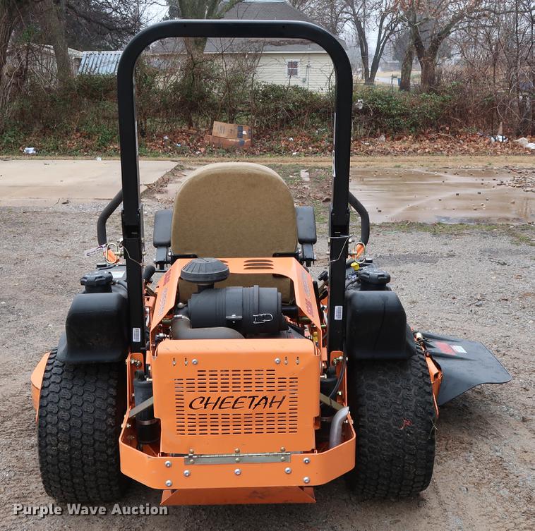 image for item FQ9223 2017 Scag Cheetah SCZ72V-31FX ZTR lawn mower