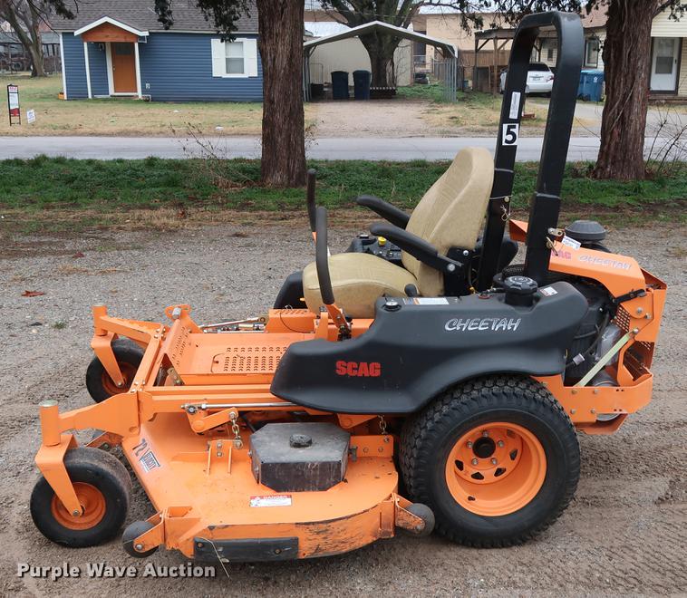 image for item FQ9223 2017 Scag Cheetah SCZ72V-31FX ZTR lawn mower
