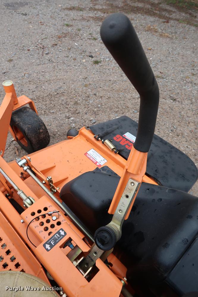 image for item FQ9223 2017 Scag Cheetah SCZ72V-31FX ZTR lawn mower