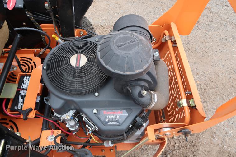 image for item FQ9223 2017 Scag Cheetah SCZ72V-31FX ZTR lawn mower