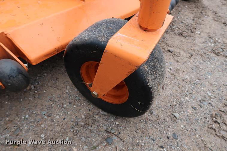 image for item FQ9223 2017 Scag Cheetah SCZ72V-31FX ZTR lawn mower