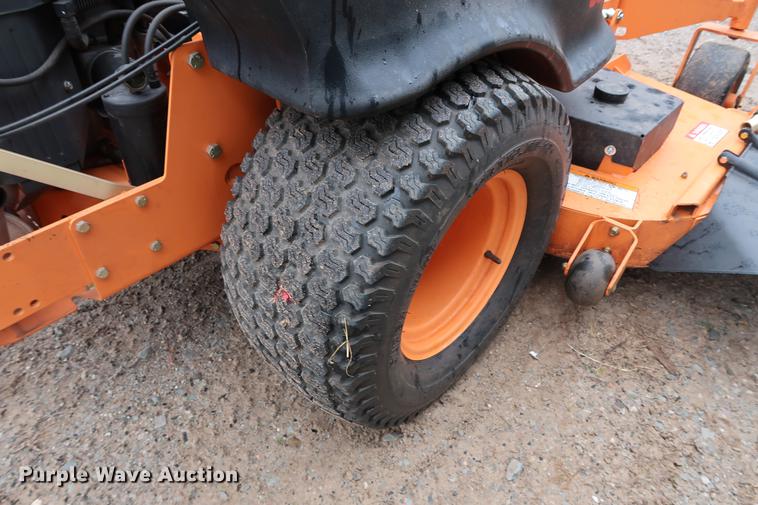 image for item FQ9223 2017 Scag Cheetah SCZ72V-31FX ZTR lawn mower