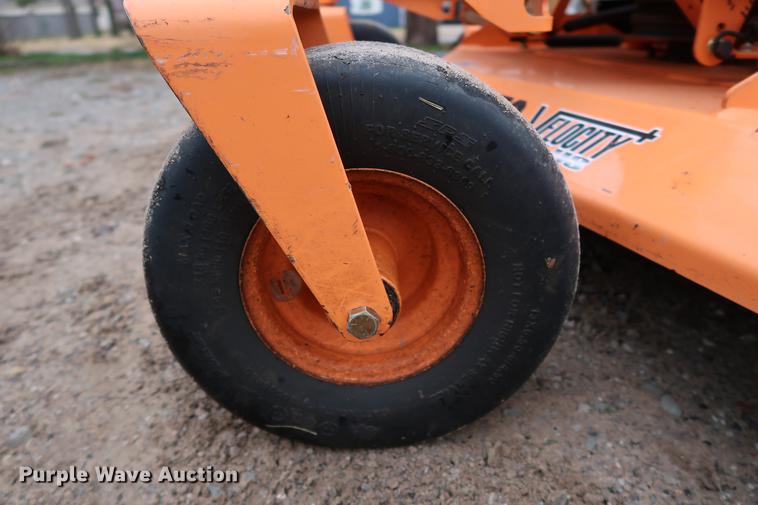 image for item FQ9223 2017 Scag Cheetah SCZ72V-31FX ZTR lawn mower