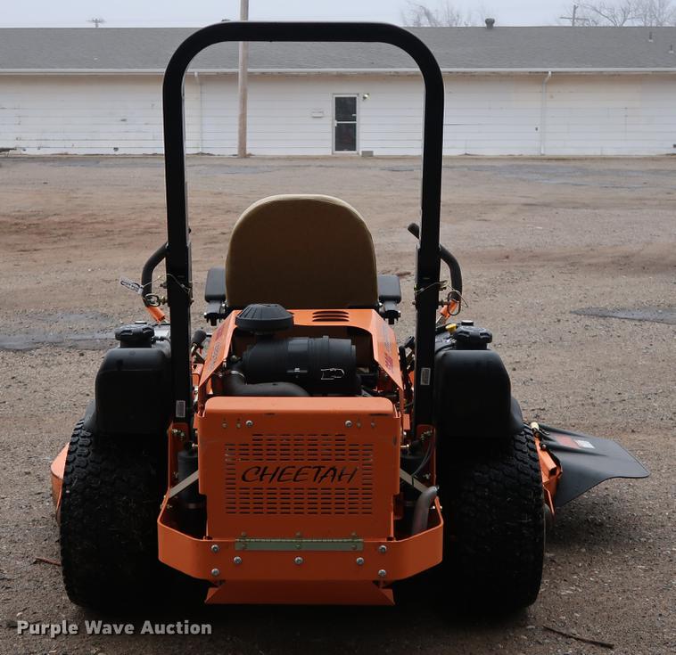 image for item FQ9224 2017 Scag Cheetah SCZ72V-31FX ZTR lawn mower