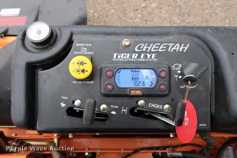 image for item FQ9224 2017 Scag Cheetah SCZ72V-31FX ZTR lawn mower