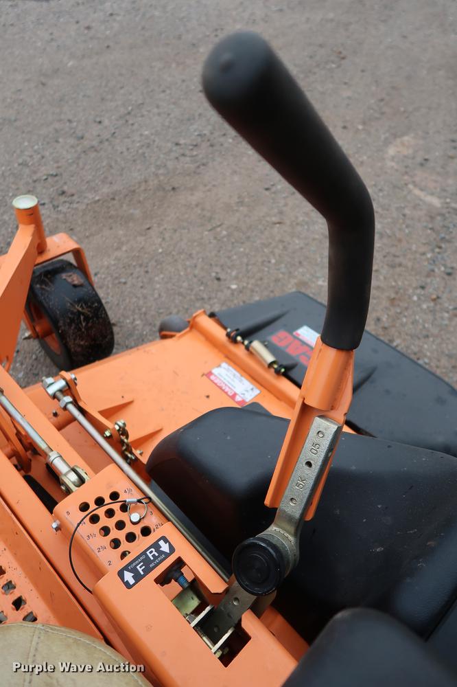 image for item FQ9224 2017 Scag Cheetah SCZ72V-31FX ZTR lawn mower