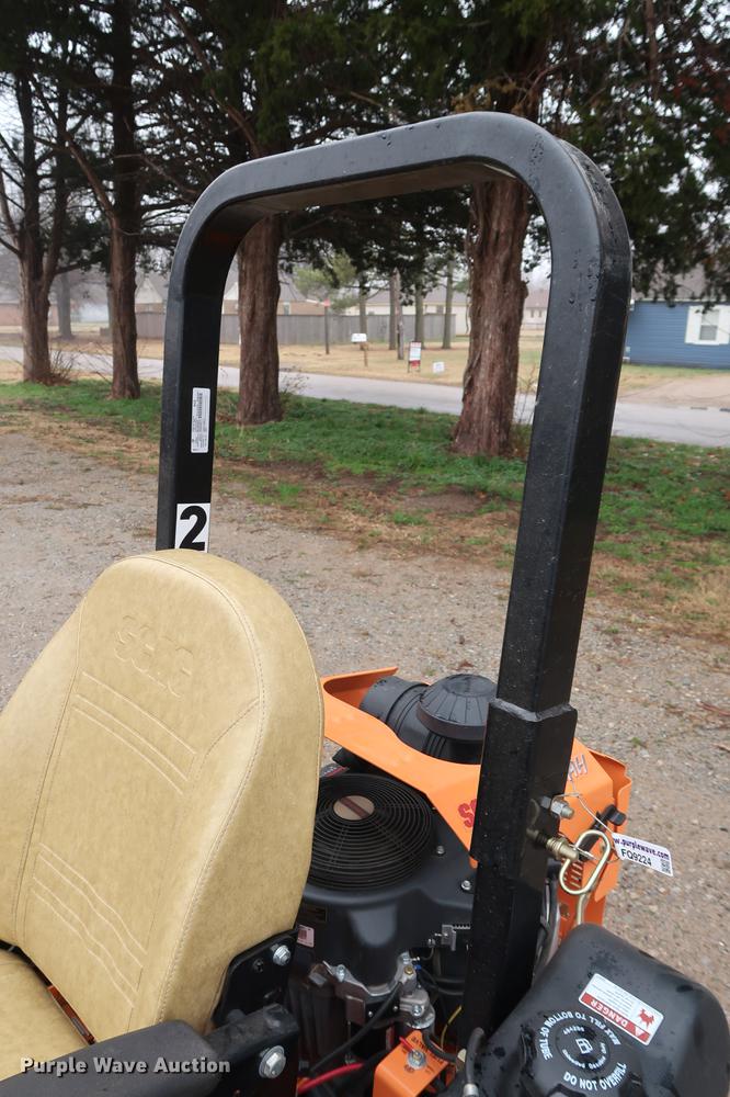 image for item FQ9224 2017 Scag Cheetah SCZ72V-31FX ZTR lawn mower