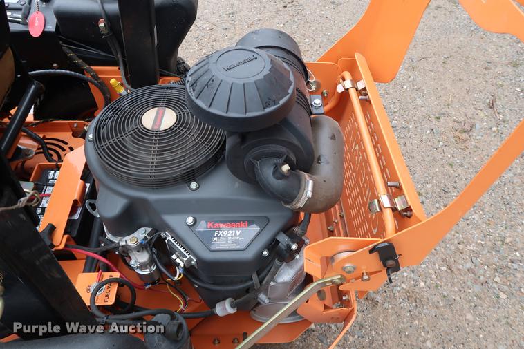 image for item FQ9224 2017 Scag Cheetah SCZ72V-31FX ZTR lawn mower