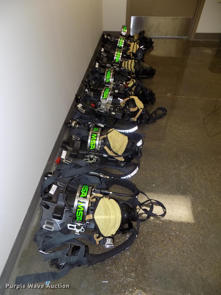 image for item G1617 (7) MSA Custom 4500 UltraLite MMR self-contained breathing apparatus