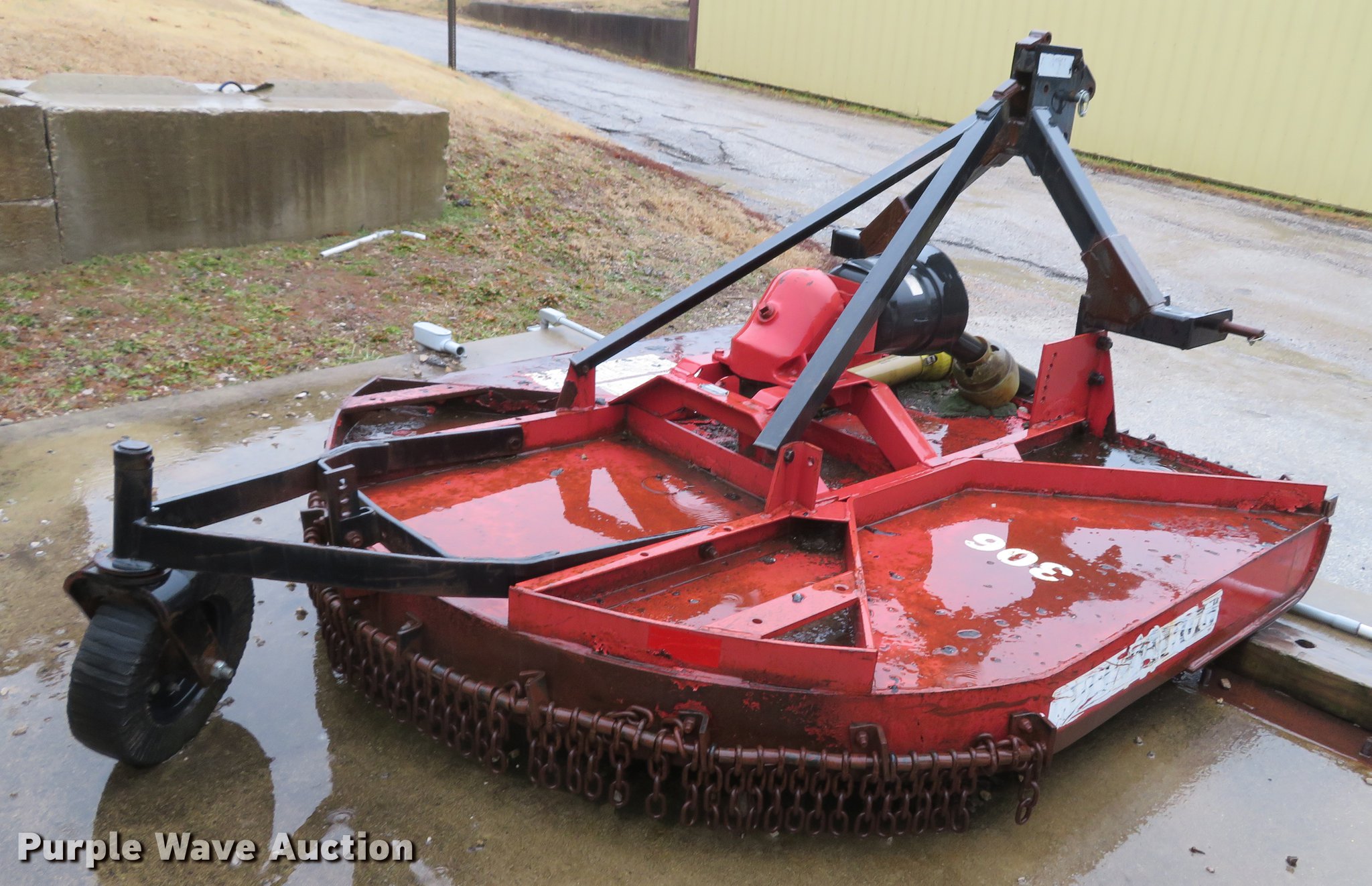 Bush Hog 306 rotary mower in Godfrey, IL Item EV9574 sold Purple Wave