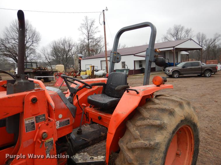 image for item BE9295 Kubota M5700 MFWD tractor