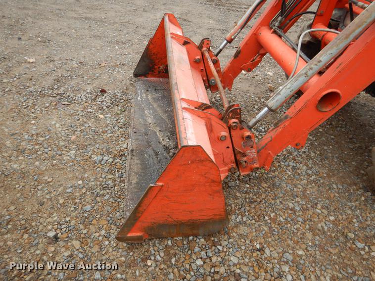 image for item BE9295 Kubota M5700 MFWD tractor