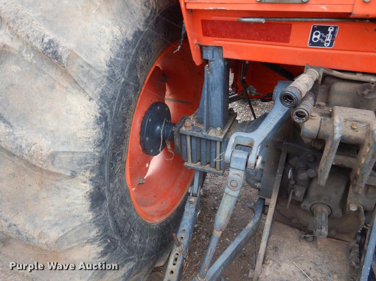 image for item BE9295 Kubota M5700 MFWD tractor