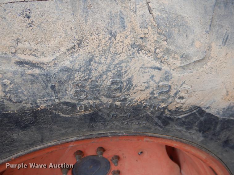 image for item BE9295 Kubota M5700 MFWD tractor