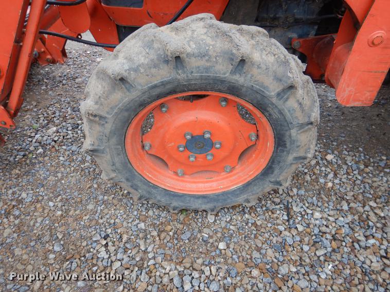 image for item BE9295 Kubota M5700 MFWD tractor