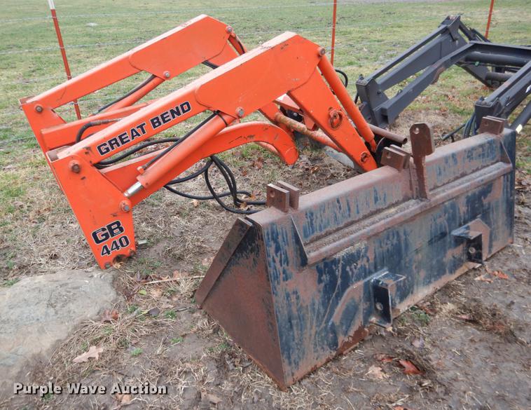 image for item BE9301 Great Bend GB440 loader