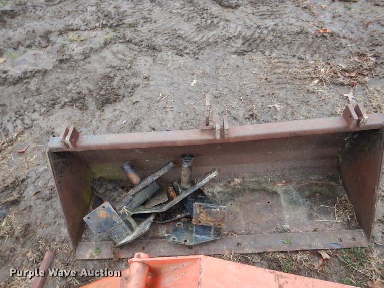 image for item BE9301 Great Bend GB440 loader