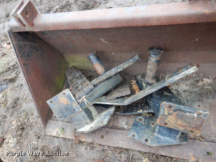 image for item BE9301 Great Bend GB440 loader