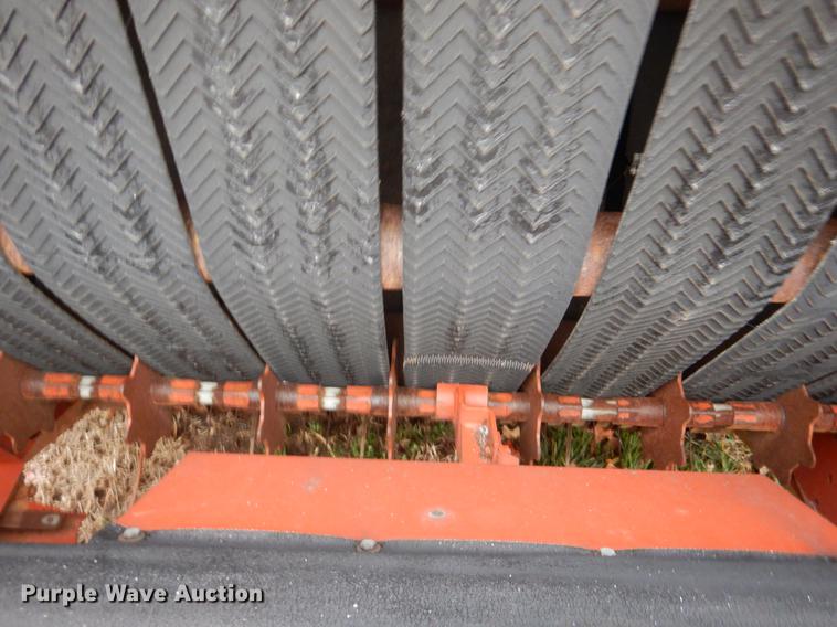 image for item BE9308 Hesston 565A round baler