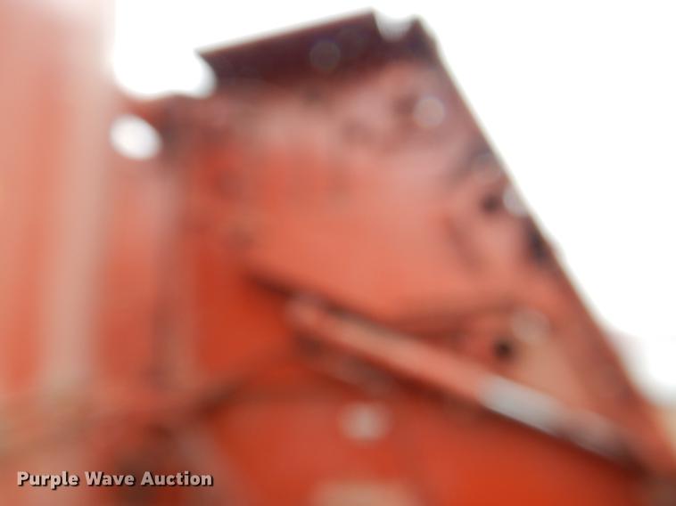 image for item BE9308 Hesston 565A round baler