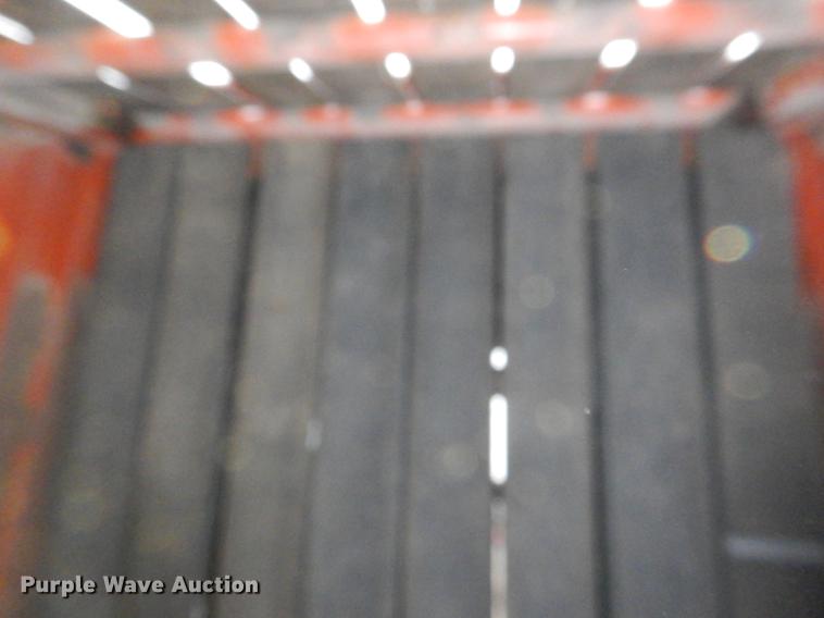 image for item BE9308 Hesston 565A round baler