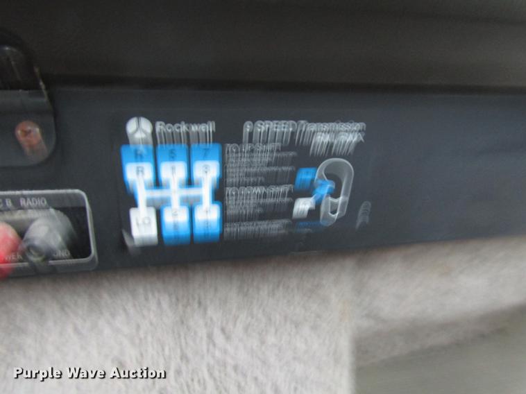 image for item DB6892 1994 International 9200 fertilizer tender truck