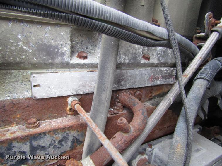 image for item DB6892 1994 International 9200 fertilizer tender truck