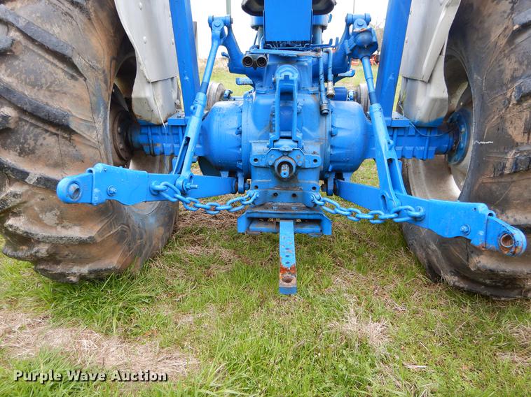image for item DC0193 1977 Ford 6600 tractor