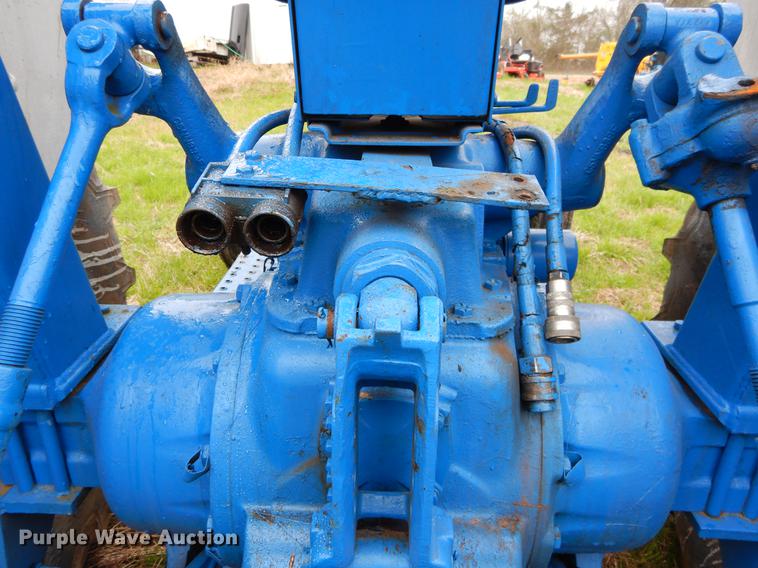image for item DC0193 1977 Ford 6600 tractor