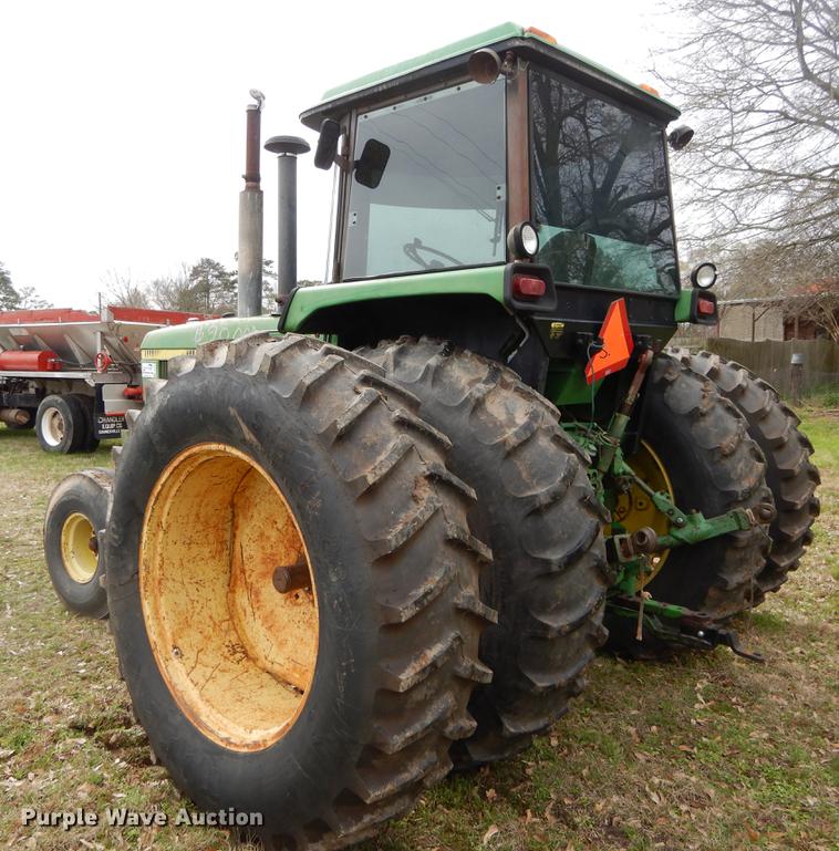 image for item DC0207 1978 John Deere 4440H tractor