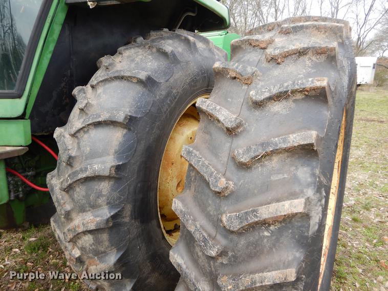 image for item DC0207 1978 John Deere 4440H tractor