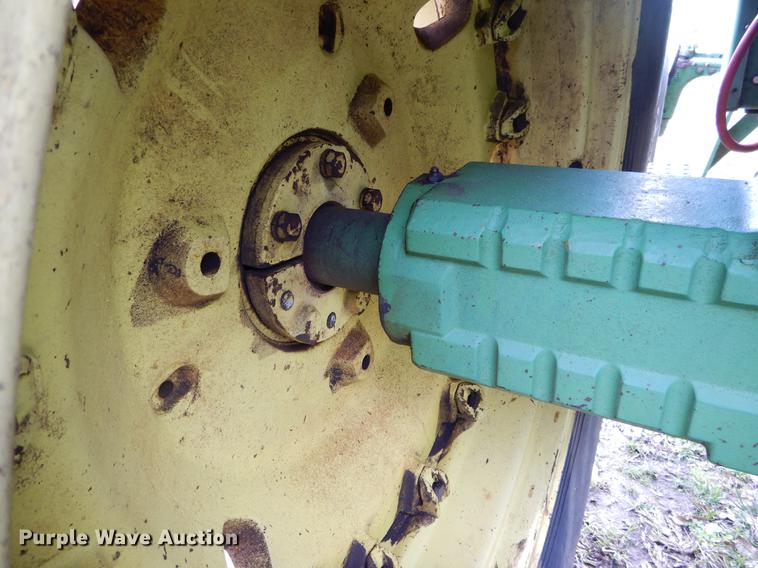 image for item DC0207 1978 John Deere 4440H tractor