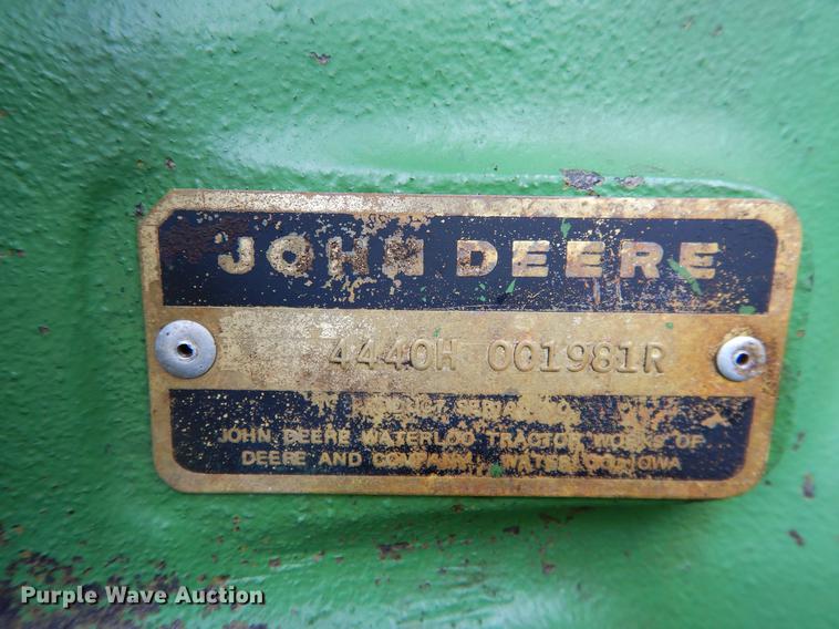 image for item DC0207 1978 John Deere 4440H tractor