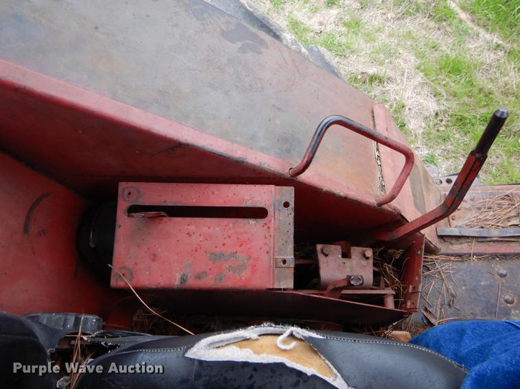 image for item DC0208 International 1086 tractor