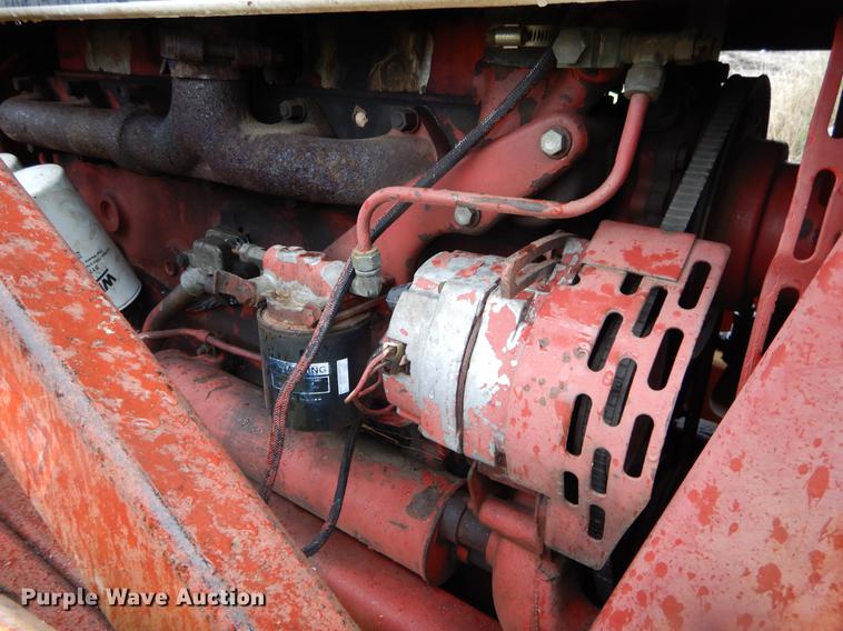 image for item DC0208 International 1086 tractor